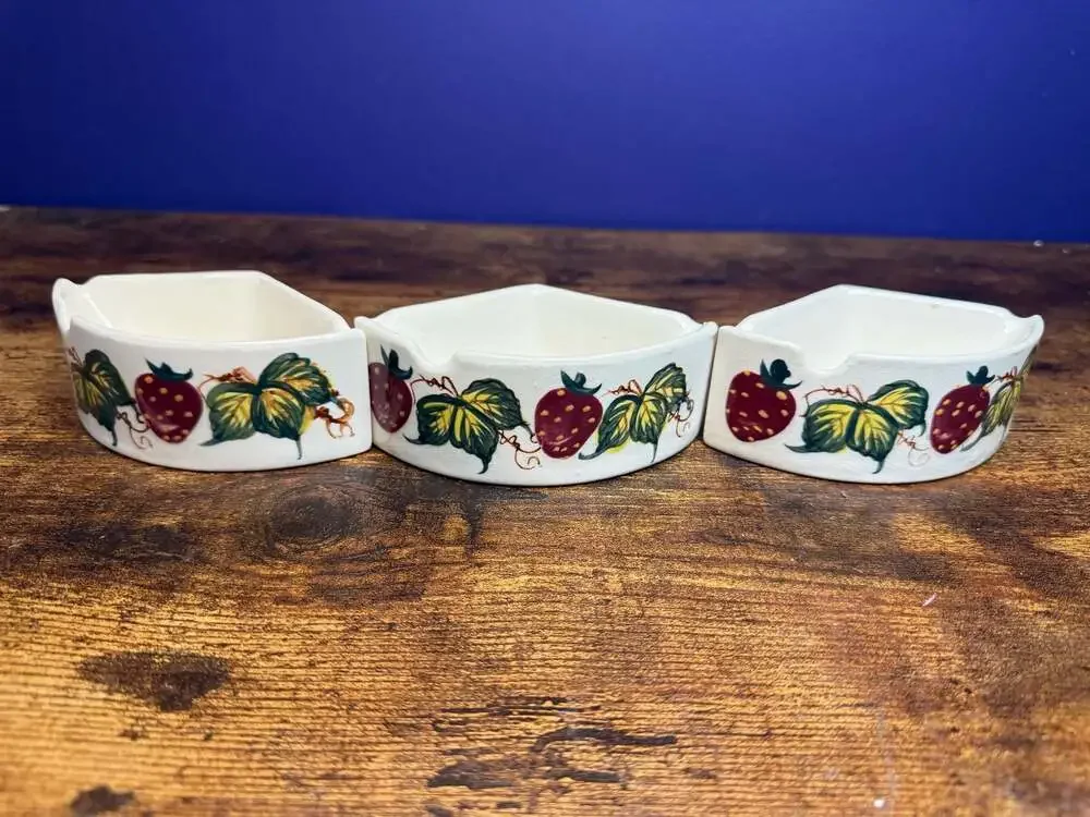 Vintage Ceramic 3-Section Strawberry Condiment Serving Dish